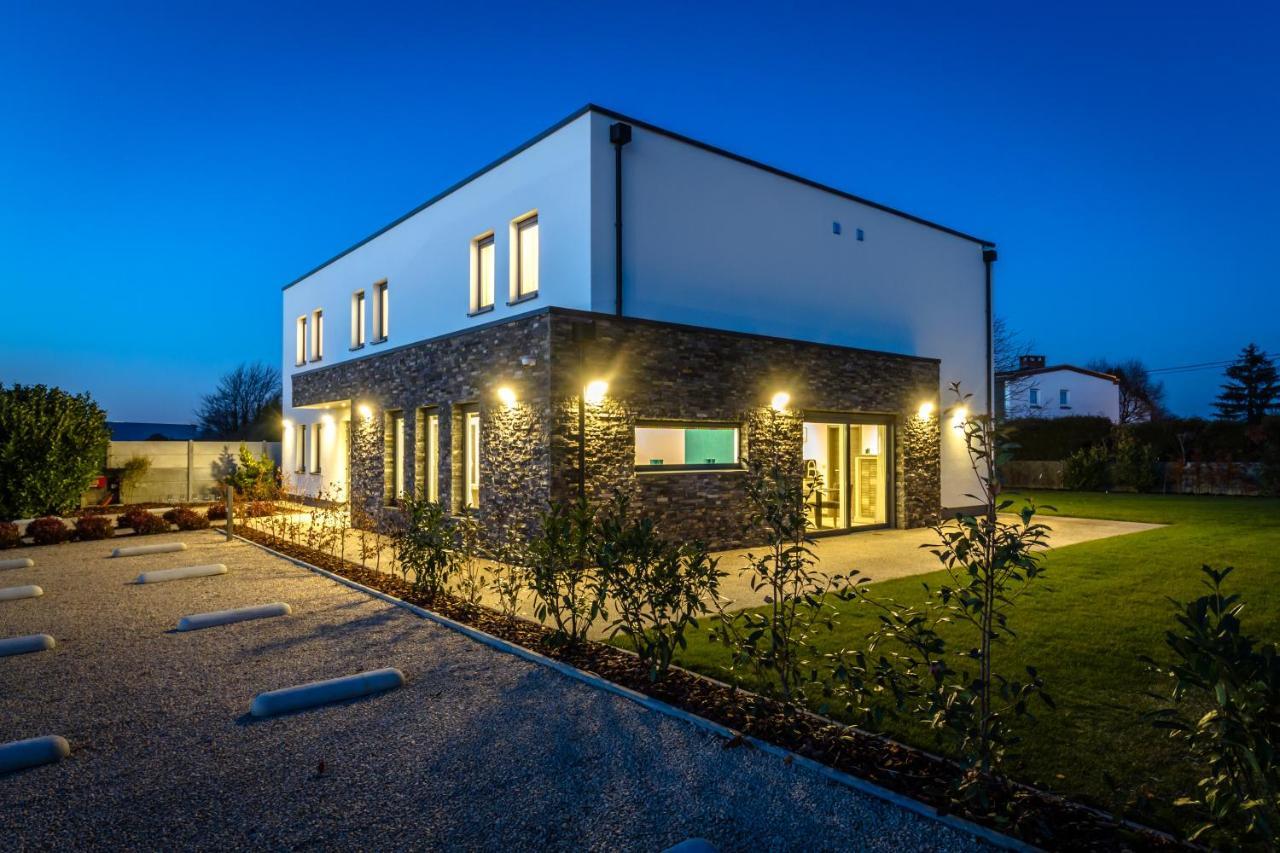 Manavahotel Herstal Exterior photo